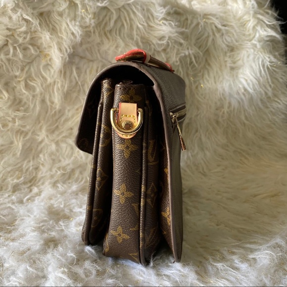 COPY - Original Louis Vuitton cross-multi wear bag. - Picture 6 of 10